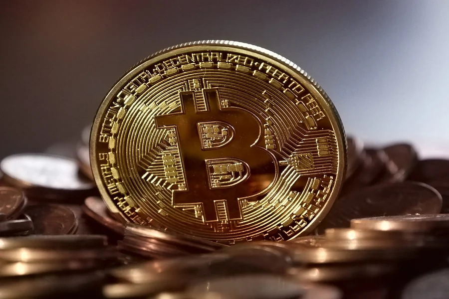 How to Buy Bitcoin with CAD: Everything You Need to Know, From Preparation to Life Hacks